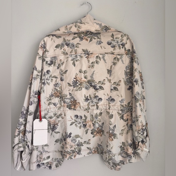 Floral Beige Jacket - Picture 2 of 3